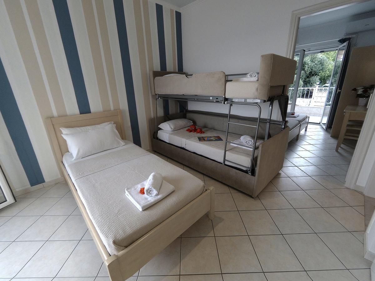 Filanthi Apartments Paralia Vrachou Luaran gambar