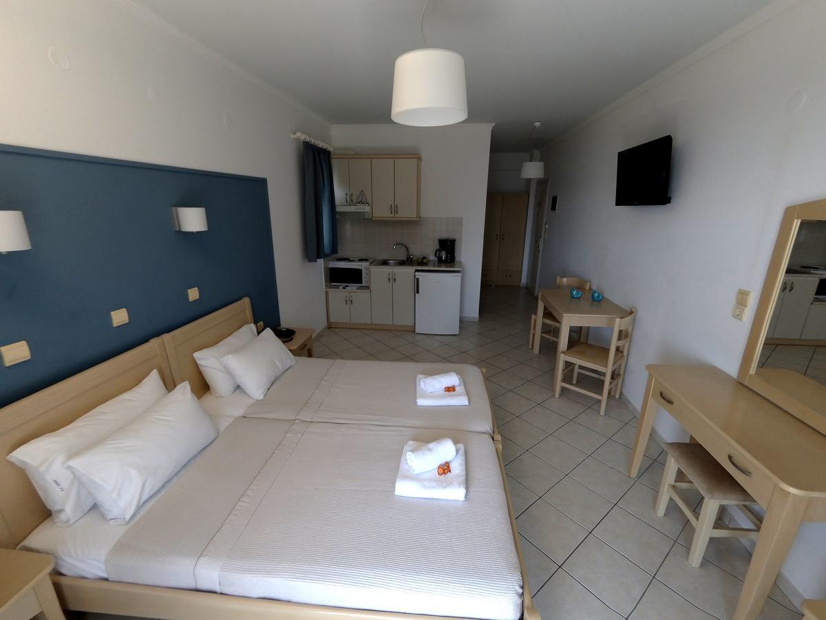Filanthi Apartments Paralia Vrachou Luaran gambar